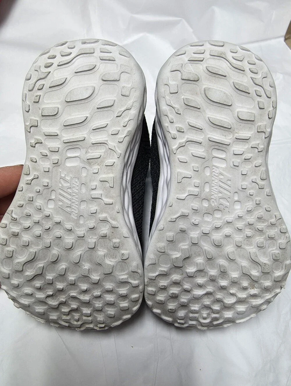 Kids Nike Revolution